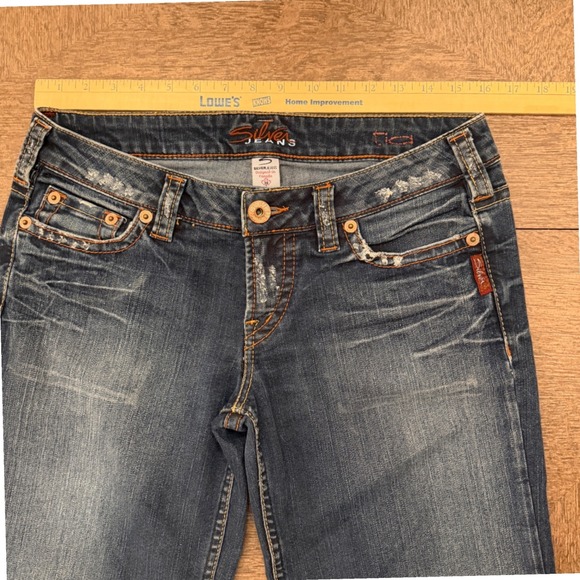 Silver Jeans Flare Leg Distressed Medium Wash Denim Jeans Size 30 Low Rise - Picture 4 of 10